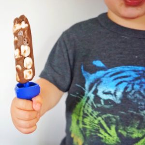 Recipe: Chocolate Banana Marshmallow Popsicles OMG :: I Adore What I Love Blog :: www.iadorewhatilove.com #iadorewhatilove