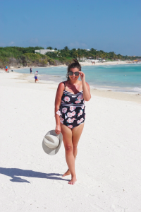 You've been asking for the deets on what I wore in Mexico so here you go! Feel free to use this post as inspo for your upcoming warm-weather trips planned!