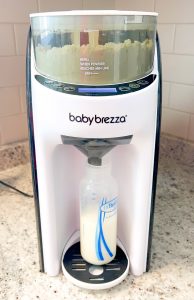 NEW MOMS - these 8 baby products are LIFE. I don't know how I ever lived without them with my first two kids!