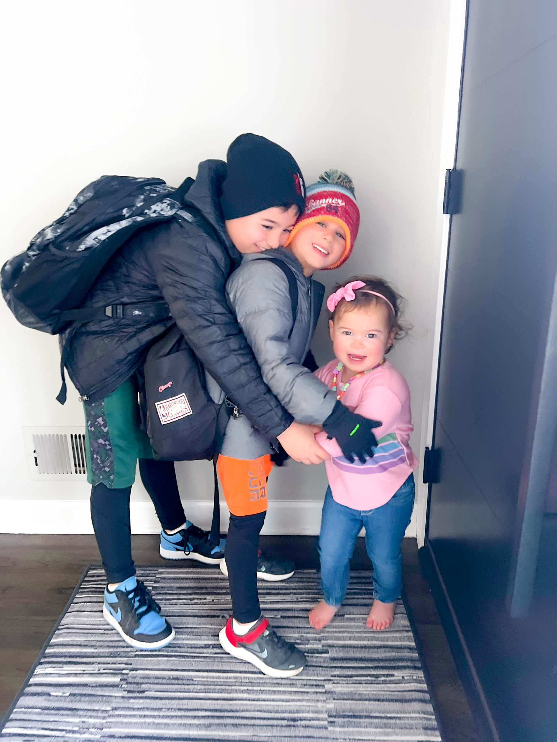 Here are 10 genius tips for managing a smooth after school routine with multiple kids, so you don't lose your mind as a mom!