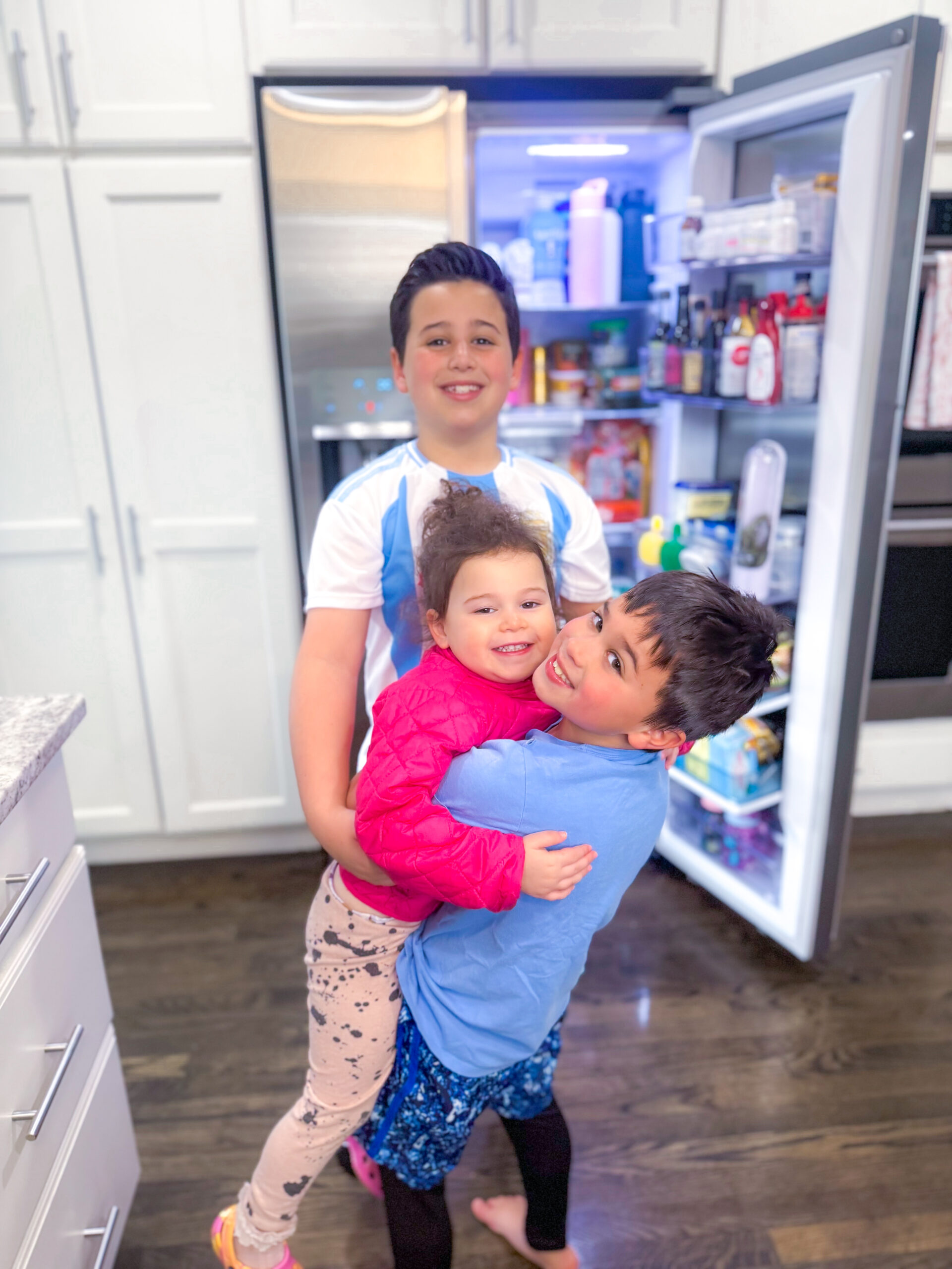 Simplify doing chores for kids with effective tracking strategies and a free chore charts by age designed for busy moms!